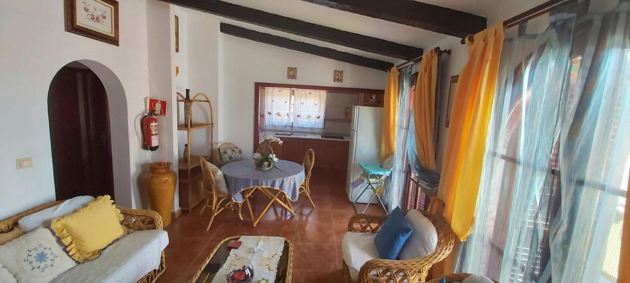 Casitas Las Pereras Los Llanos De Aridane Exterior photo